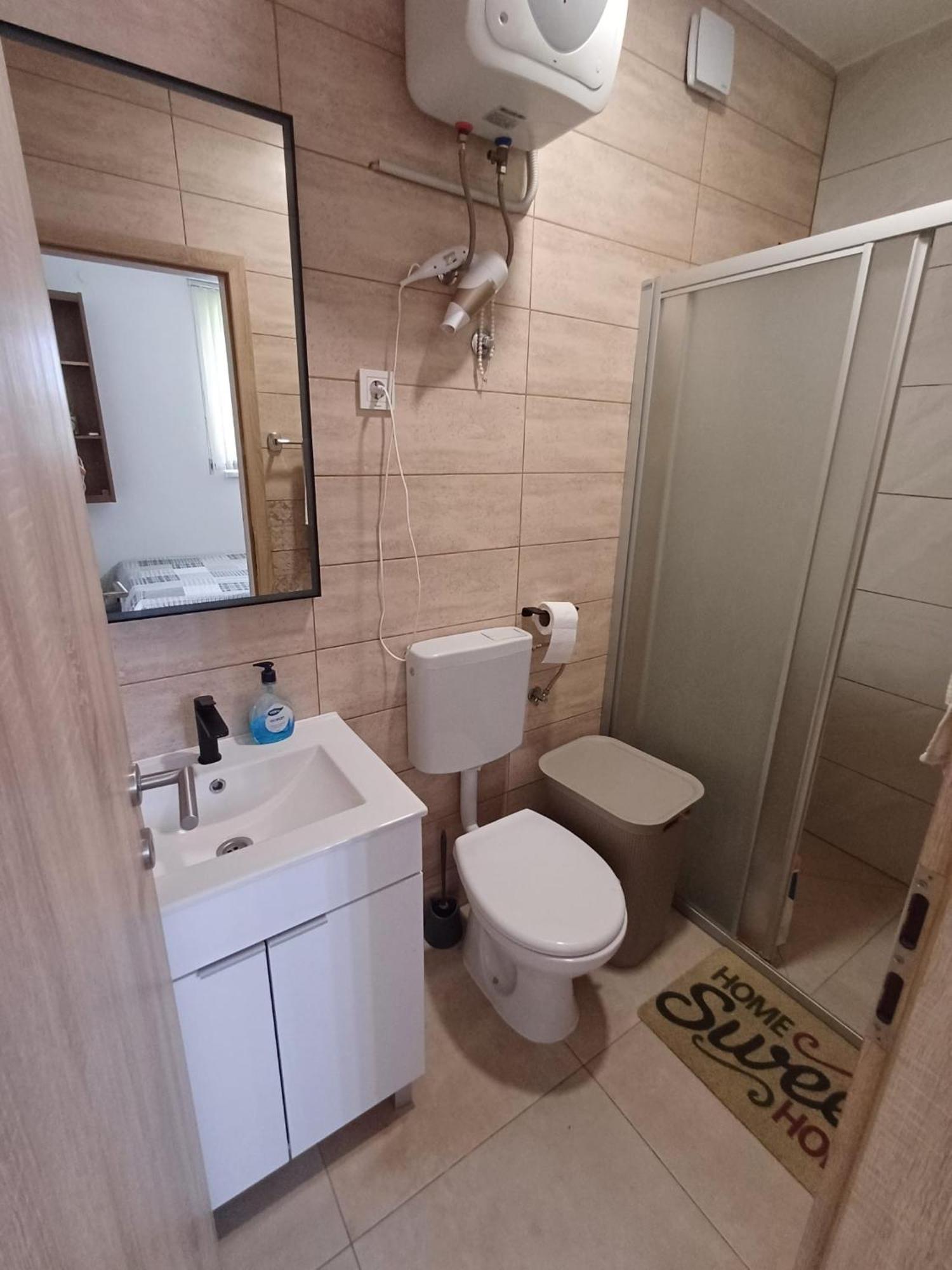 Apartments Jelka Banjol Exterior photo